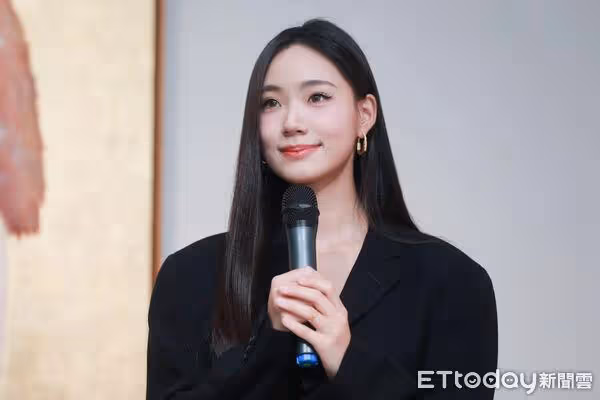 13歲許老三暴風抽高！網驚呆「越大越美」　Lily曝妹私下舉動