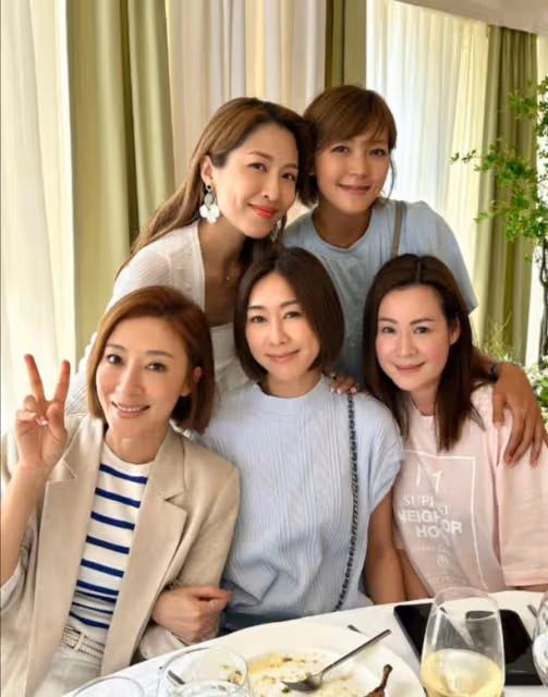 TVB花旦黃翠如兒子過百日宴，現場照曝光！視帝視後雲集堪比台慶！