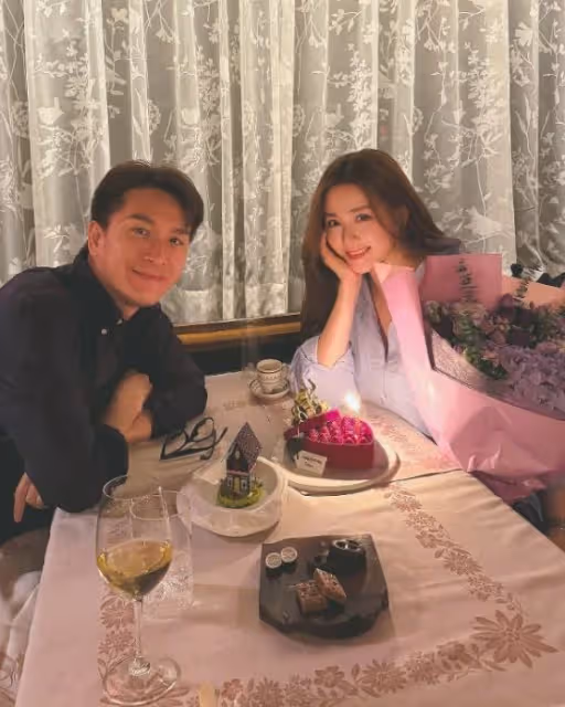 TVB嬌妻女星與視帝老公合體現身活動！穿寬鬆上衣身形圓潤再傳有喜！火速發文回應！