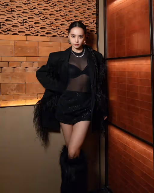 蔡依林透明薄紗黑Bra美胸外露　性感曲線被看光！網驚：美麗讓我失了魂