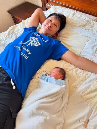 妻5年前法國剖腹產「竟有3cm傷口未縫」 阿辰師迎二寶:台灣醫護輾壓
