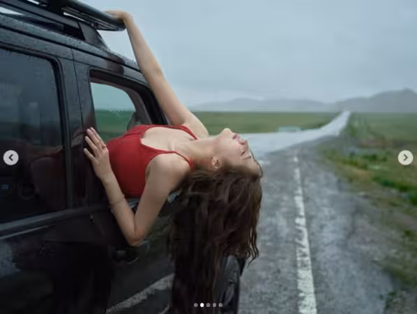 20歲歐陽娣娣難得解放低胸!「車內性感照」全被拍 2.4萬人贊爆