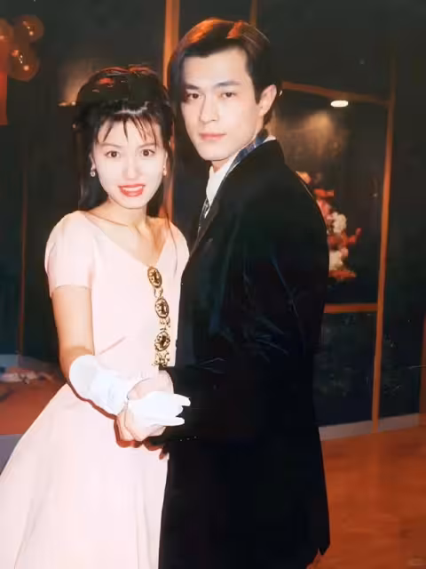 王晶又曝大瓜：古天樂偷偷在美國結婚，你都不知道，那隨時能離婚