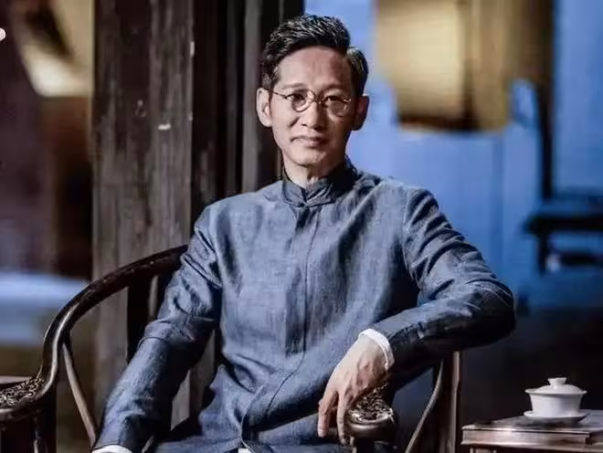 「老戲骨」王勁松:沒兒沒女沒緋聞,熬了30年,終於靠演技殺瘋了