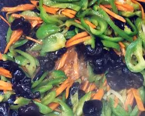 超好吃的魚香肉絲（做法相當簡單，一看就會）