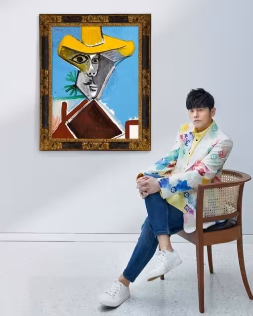 周杰倫同框GD「身後是畢卡索名畫」!《火槍手》破億…家中不只一幅