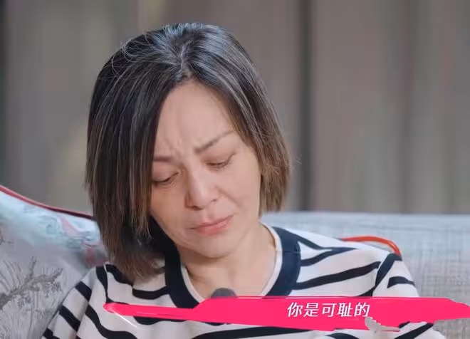 54歲王琳自曝「家醜」，承認自己水性楊花，被17歲兒子打的牙出血