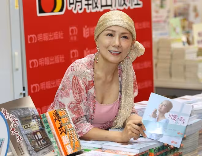 TVB前港姐患癌離婚,現身書展透露病情!避談兩個女兒話題!