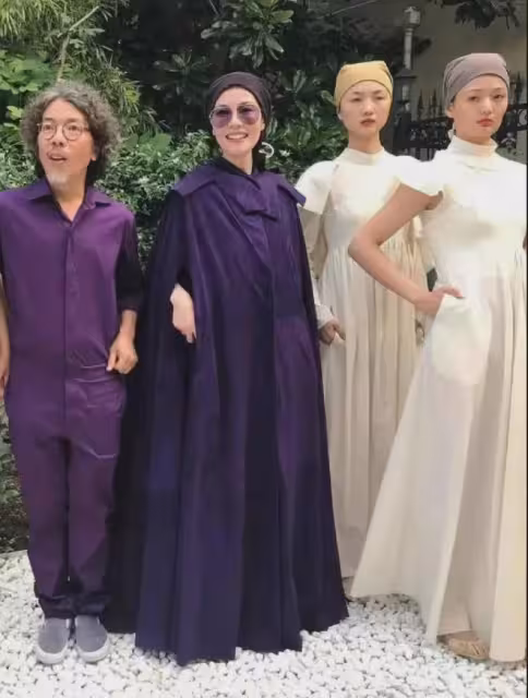 56歲王菲戴綠頭巾清麗脫俗像世外高人 曾戴頭巾走秀不輸專業模特