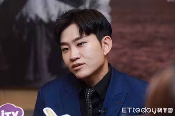 Joeman激瘦32公斤「賣肉露腹肌」網全震驚！　自爆動念隆鼻：還在克服恐懼