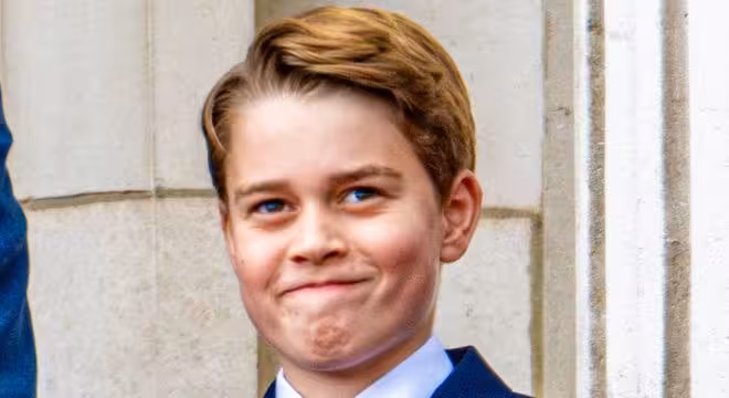 喬治小王子12歲生日揭示王室危機，專家解析未來挑戰！