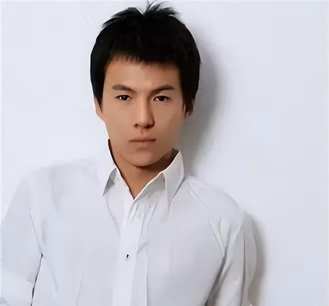 「京圈惡少」王爍：睡遍娛樂圈女星，毆打繼母王艷，槍指劉濤老公