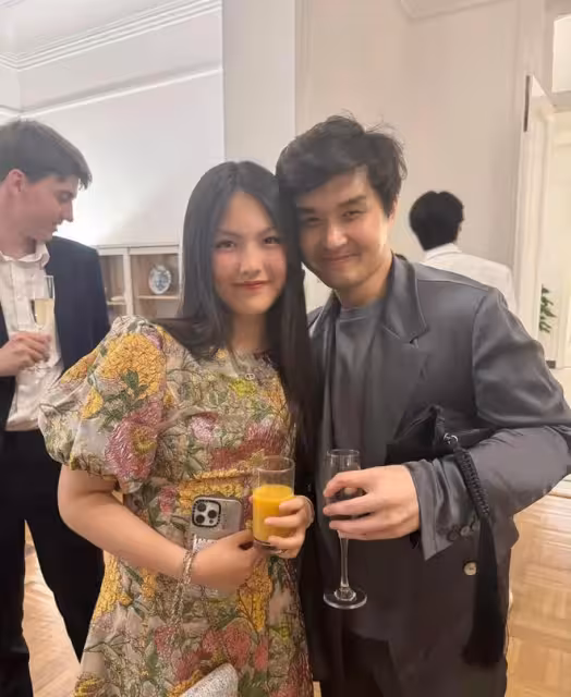 英國駐華大使吳若蘭舉辦宴會！李湘母女受邀，王詩齡穿新中式美翻