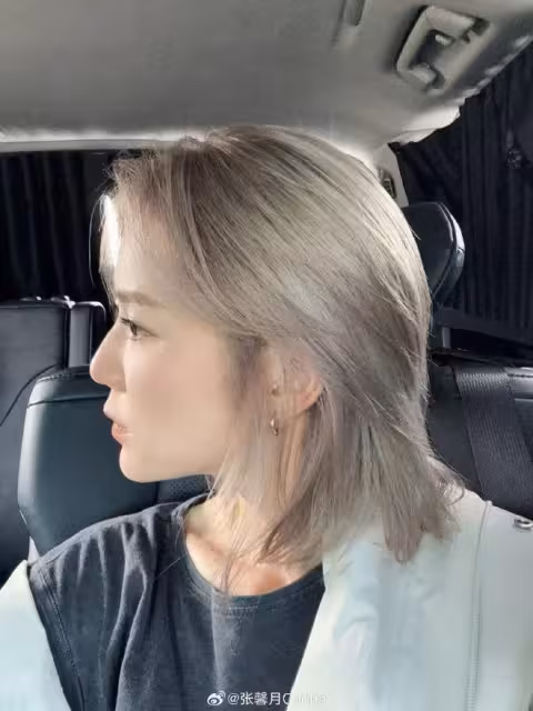 林峯一家三口游新加坡！5歲女兒格格罕見露正面！笑起來和爸爸一模一樣