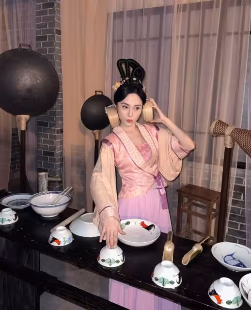 31歲TVB女星首次參演於正古裝劇!大讚場景又漂亮又大!網友大讚是古典美人!