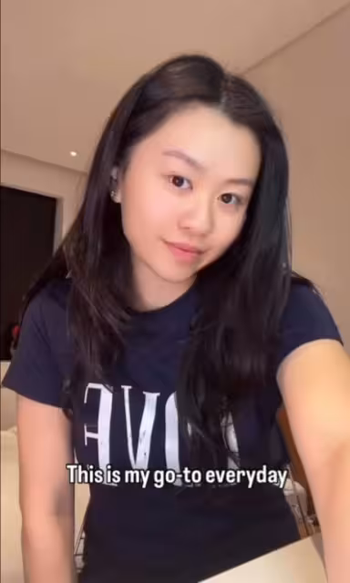 23歲香港最美星二代與外國男士視頻流出！相談甚歡大曬身材！神似女神媽媽