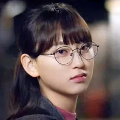 「韓劇女神」ins上傳偷拍照？濾鏡破碎！
