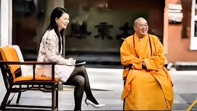 吻手吻面貼臉摟腰！李湘釋永信更多親密照曝光我是王岳倫也受不了