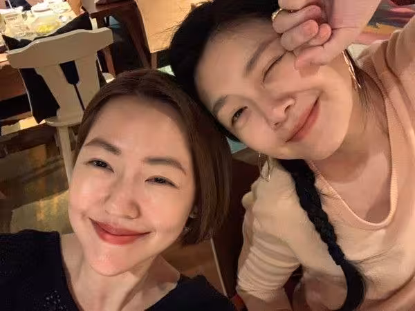 小S喪姊14天發文了！全黑底圖吐32字心聲：我親愛的姊姊