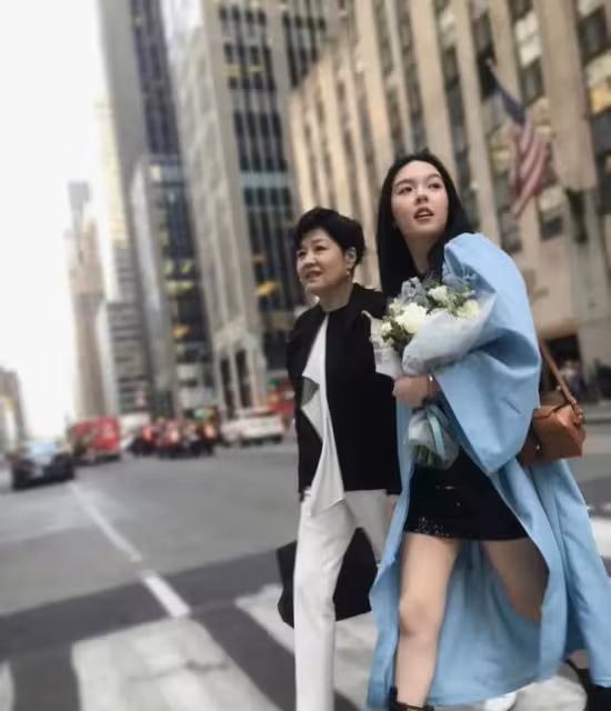 李詠23歲女兒戀情曝光！法圖麥曬甜蜜合影，男友長相帥氣門當戶對