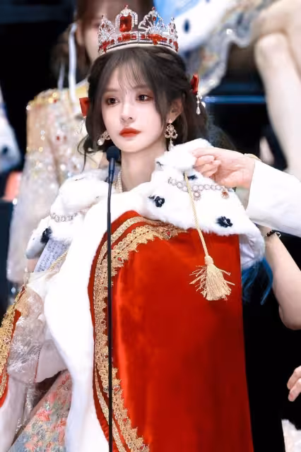 恭喜！楊冰怡獲SNH48年度總選第一，努力家終獲甜美果實