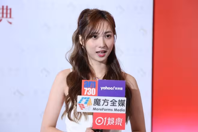 TVB小花首度回應拍拖!否認男方觸碰臀部:我們在學校認識