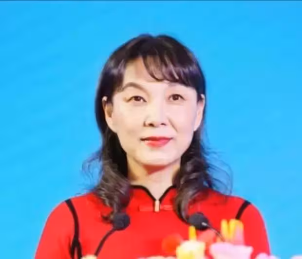杜建英讓宗馥莉進退兩難!目的不止18億信託,施幼珍或成決勝關鍵