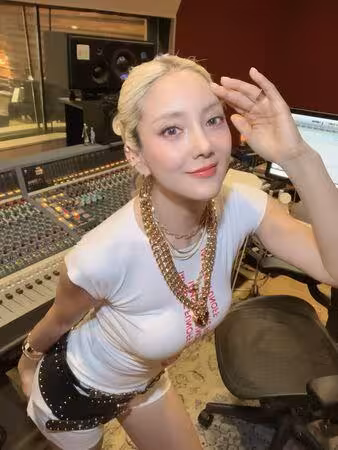 業配稿是假的「也照著念」!韓女星遭控廣告造假 手寫信致歉