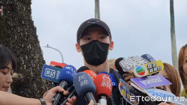 許光漢退伍韓籍粉絲「跨海探夫」!激動落淚:開心!幸福!