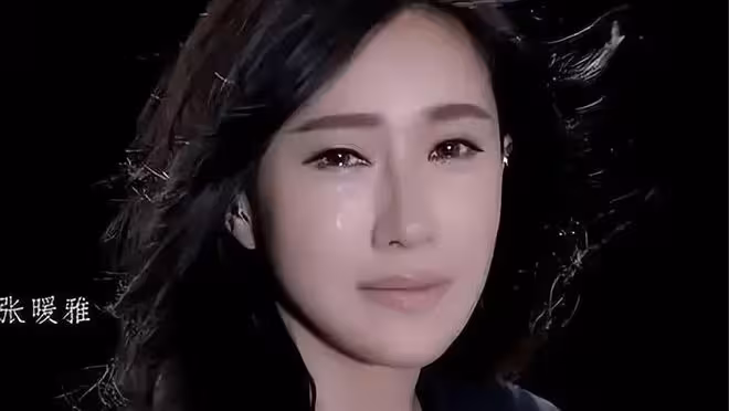 42歲懷孕3個月,從風月片港星到下嫁山東農村,如今她後悔了嗎?