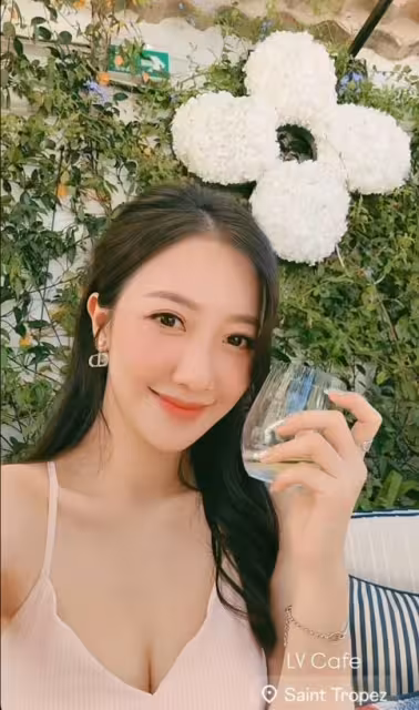 TVB小花生女後正式復出!將到韓國拍節目!基層家庭閃嫁富二代住3000萬豪宅