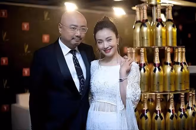 曝徐崢騷擾人妻、長期嫖娼,女方信息被買賣,陶虹不在乎肉體出軌