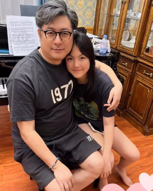 鬧大了！王岳倫註銷以女兒王詩齡命名公司，撕碎李湘最後的體面