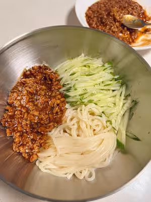 快手炸醬麵｜不咸版🍜醬料超絕