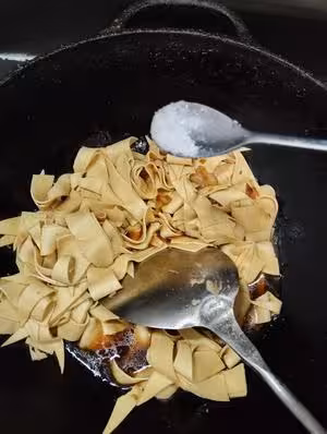 尖椒干豆腐