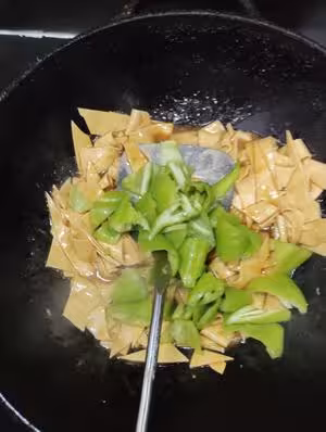尖椒干豆腐
