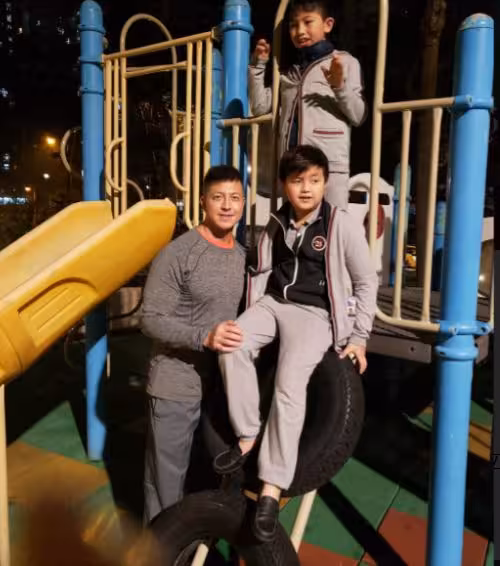 TVB「大塊頭」男星離婚後驚喜登場!曾為照顧兩個自閉症兒子淡出幕前,被批演技差仍堅持!