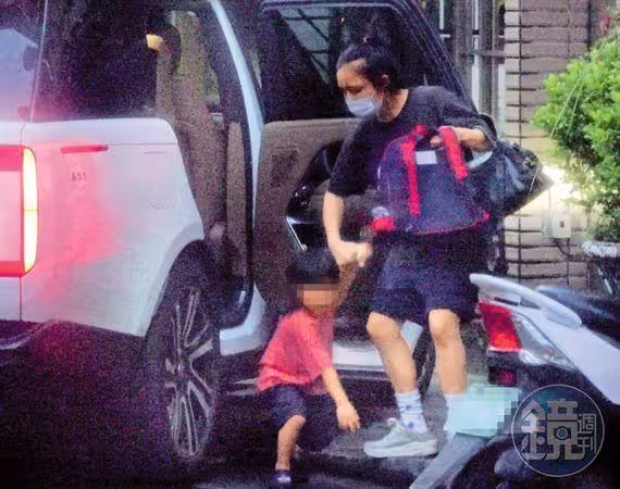 徐佳瑩爆7年婚變!差11歲夫妻各過各…比爾賈獨揪男助理看午夜場電影