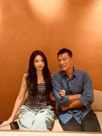 校花女兒父親節送手寫字　蔡詩萍「感嘆自己玻璃心」：女兒長大了