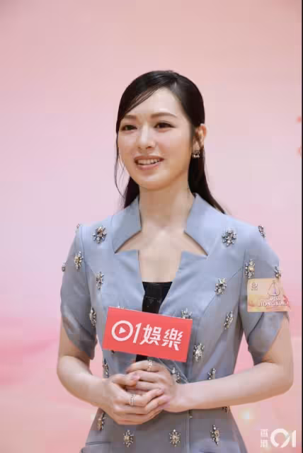 31歲港姐花旦被批樣貌腫脹後現身！自誇瘦了不少！看好9號佳麗得冠