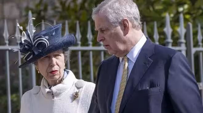 安德魯王子「性醜聞」炸裂全球!王室「泰坦尼克」要沉了?