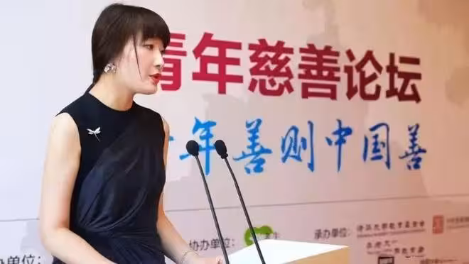 宗馥莉贏定了!她主動撕開宗家遮羞布,杜建英30年準備付諸東流