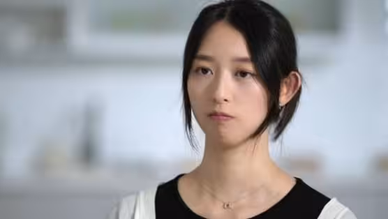 方力申老婆紀錄片再揭痛苦回憶!跪地求婚片段曝光!網友斥變戀綜!
