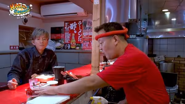 拉麵店員工看到木村拓哉! 「怕手髒」不敢問握手…男神雙手緊握