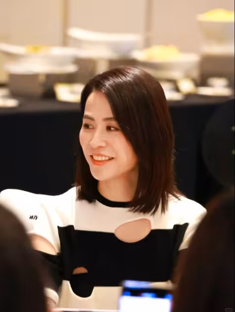 TVB前花旦過生日自爆曾想退圈！大感辛苦和走投無路！入行逾30年仍單身！