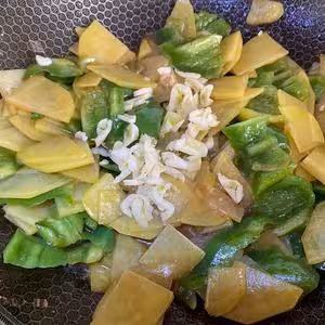 比肉都好吃的青椒炒土豆片😋簡單又美味❗️