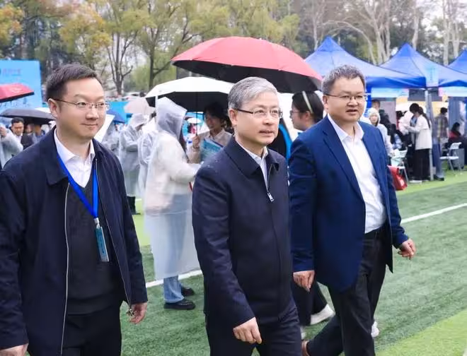 楊景媛事件,我們忽視了另外一個人,其實不能全怪武大張校長