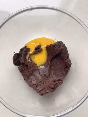 迷你爆漿巧克力泡芙 一口一個