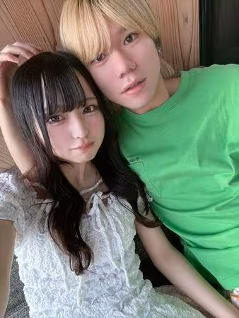19歲爆紅女偶像「親吻男生」私密照外泄!違規遭退團…2天後最後登台