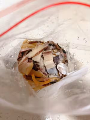 墨魚排骨蓮子湯